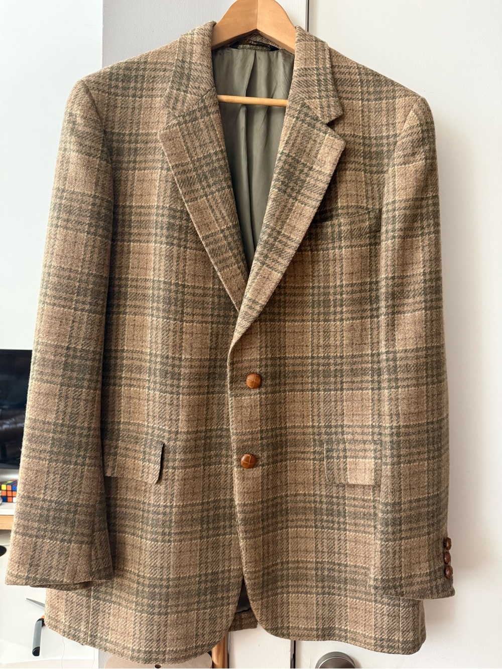 Men's Plaid Wool Blazer in Beige and Olive